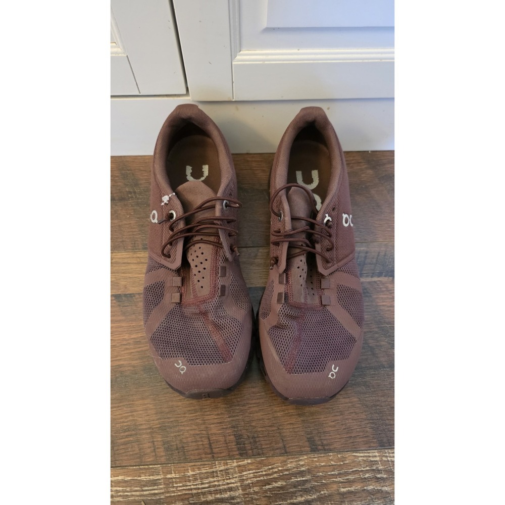 On Cloud Monochrome Women's Sz 8 Burgundy Running Shoes